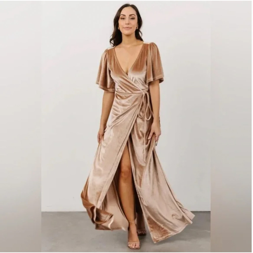 Baltic Born Meghan Velvet Wrap Maxi Dress in Shell Size L cream bridesmaid